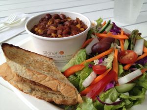 Vegan Chili, Rice, and Salad at Cafe Ono in Volcano