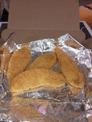 Greenleaf chicken strips at Toppers Pizza in Appleton