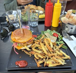 Burger vegan  at Awen in Vannes