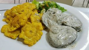 potatoes with bechimel sauce and plantains at Loving Hut in Panama City