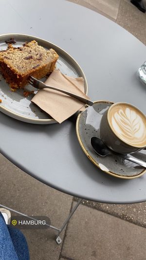 Bestes Bananenbrot weit und breit! 🌞  at Third Room in Hamburg