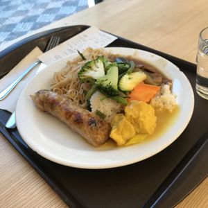 Buffet 💚 at Loving Hut - Vinohrady in Prague