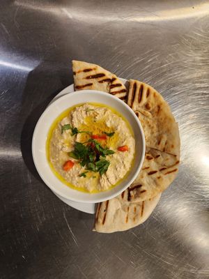 Hummus & Pita at Global Café in Memphis