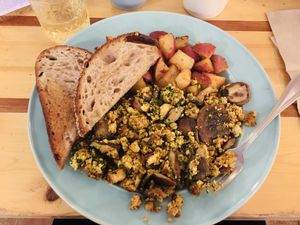 Sunrise scramble with tofu! So many mushrooms and spiced perfectly. Delicious.  at Local Sprouts Cafe in Portland