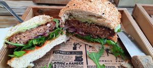 Veganer Burger at KÖÖK in Neuharlingersiel