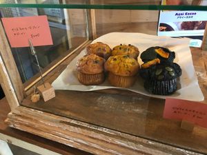 vegan muffins at Stay Juicy in Hirosaki