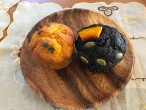 vegan muffins at Stay Juicy in Hirosaki