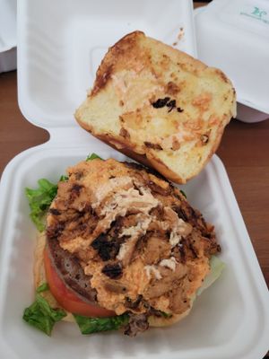 Deluxe Burger at Plantology in Gainesville