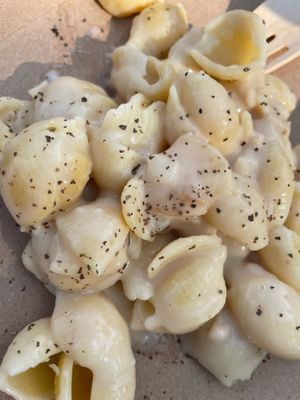 Mac N Cheese at Plantology in Gainesville