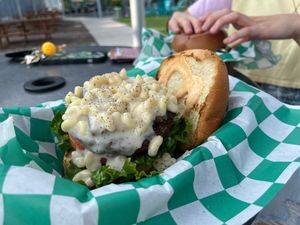 Vegan Mac & Cheese burger with tempeh bacon at Plantology in Gainesville