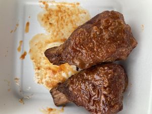 Buffalo wingz  at Plantology in Gainesville