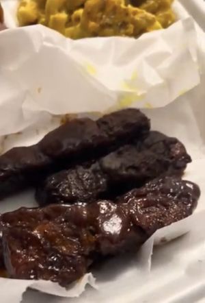 Vegan BBQ Ribs  #Veganuary at Vegan World Cafe in Chicago