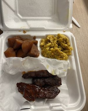 Vegan Soul Food Plate #Veganuary at Vegan World Cafe in Chicago