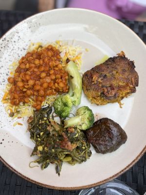 Linsen, Biryani, Kartoffelpuffer, Brokkoli  at Zarathustra in Cologne