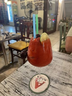   at Quizz Platanias in Crete