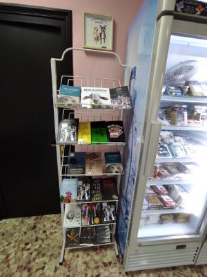 Libros at Raskal Tienda Vegana in Mostoles