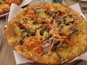  at Canadian Pizza in Chalkis