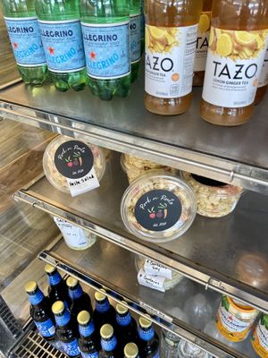 Pre-packaged food & drinks at Rock n Roots in Williston Park