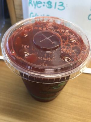 Red sky - beets, carrots , apples and oranges 
Lean green - kale, spinach, cucumbers, apples, celery and lemon   at Rock n Roots in Williston Park