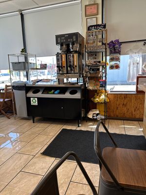 Shop overview   at Rock n Roots in Williston Park