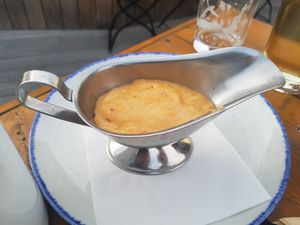 vegane Käsesoße at Dolden Mädel Braugasthaus in Stralsund