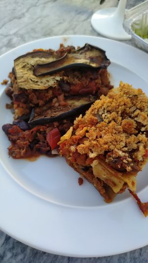 Moussaka et lasagne (demi portion) at Dona Tengarrinha in Beja