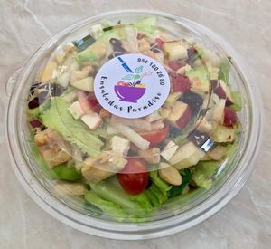 Puedes escribirles para pedir at Ensaladas Paradise in Oaxaca