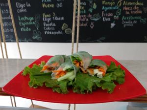 Tiene wraps de hojas de arroz. Super ricos at Ensaladas Paradise in Oaxaca