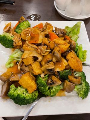 Tofu broccoli black bean sauce (39) at Greens Vegetarian Restaurant in Toronto