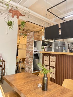 Welcome to green life at Little Gangster - 리틀갱스터 in Seoul