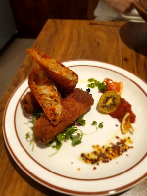 lumpia at Little Gangster - 리틀갱스터 in Seoul