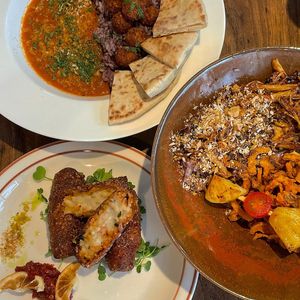 Curry, rice with delicious mushroom and Kimchi sicillian rice ball   at Little Gangster - 리틀갱스터 in Seoul