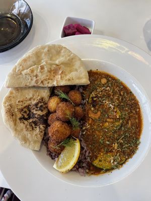 Amazing red curry  at Little Gangster - 리틀갱스터 in Seoul