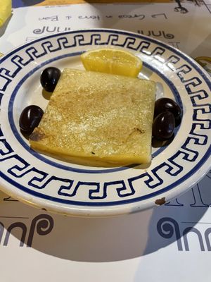 Vegan saganaki made with coconut oil at Gyrosteria Yannis - Centro Città in Bari