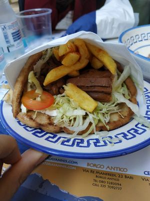 Pita de seitán vegana at Gyrosteria Yannis - Centro Città in Bari