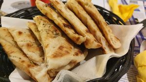 Oregano bread at Gyrosteria Yannis - Centro Città in Bari