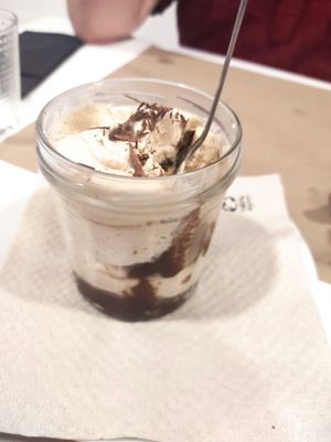 Vegan desert at Isla Pizza in Tenerife