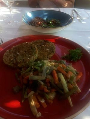 Quinoa Burger patty at Sandrocchia in Lignano Sabbiadoro