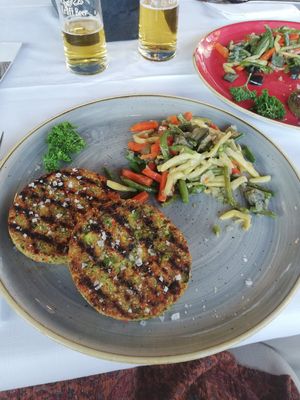 Quinoa-Burger at Sandrocchia in Lignano Sabbiadoro
