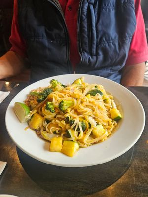 Veggie Pad Thai at Myst in Jim Thorpe