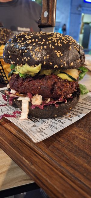 Vegan burger with beetroot-chickpea falafel patty at Agrippina Street Food in Pula
