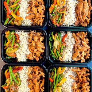 Fajita Chick'n with Soy Curls, Stir-Fried Mixed Peppers, Onions, Zuchinni & Brown Rice at Fierce Fuel in Squamish