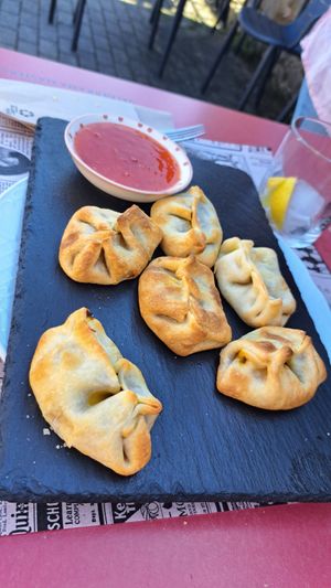 Gyozas, deliciosas y picantes at Bar Caleya Indi in Colunga