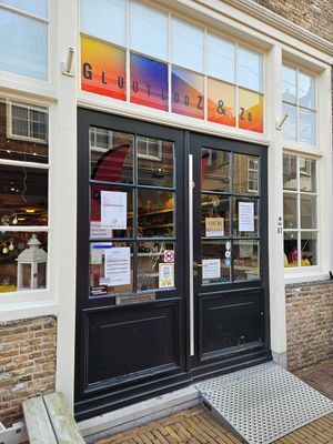  at GluutlooZ & Zo in Brielle