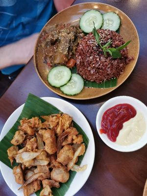 #Veganuary at Peanuts in Hoi An