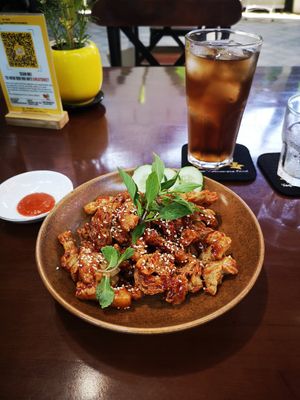 Orange chicken at Peanuts in Hoi An