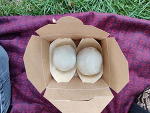 Matcha ice cream mochi at Také in Ghent