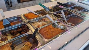 Hot bar -- Mac and cheese for the win! at Dodah's Kitchen - Mount Rainier in Mount Rainier