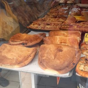 Empanadas at Romeo Panaderia in Navarra