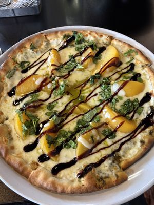 Bistro Peach Pizza (without tomatoes)  at Urban Modern Kitchen in Appleton